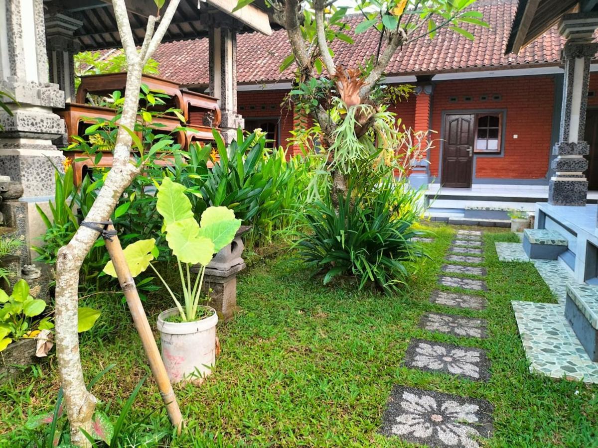Ojek's * Ubud (Bali)